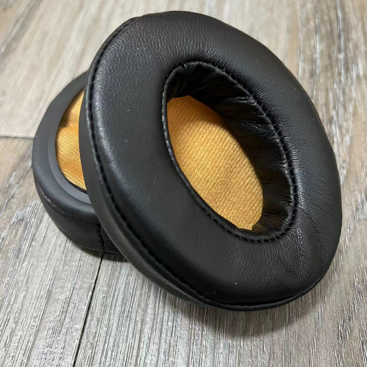 Genuine Sheepskin Leather Ear  - Sennheiser Headphone Momentum 4 评论和价格